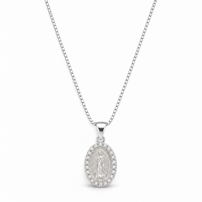 Cadena Virgen de Guadalupe con Nácar y Circones